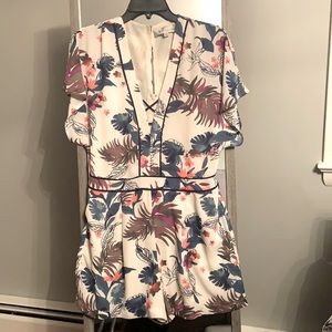 Gorgeous floral Romper - Dressy!